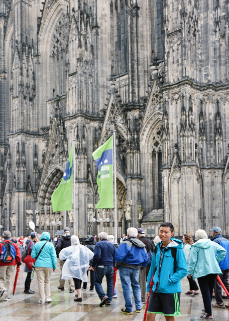 2017-08-18_Kölner Dom_Closeup of the Façade-40001.JPG