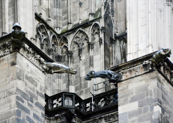 2017-08-18_Kölner Dom_Gargoyles ʯ-10001.JPG