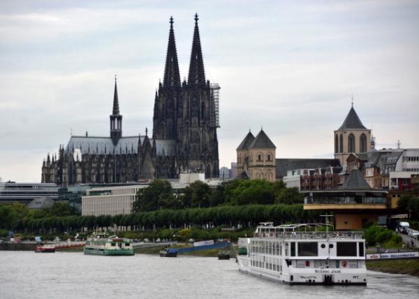 2017-08-18_Rhine_Cathedral & St. Kunibert Church úʥᲮؽ0001.JPG