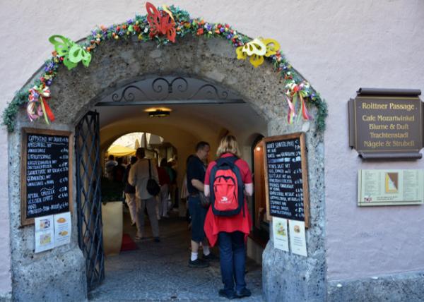 2017-07-04_Roittner Passage_Entrance0001.JPG