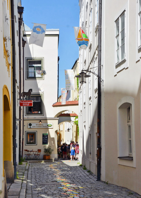 2017-07-06_Painted Cobblestones ʻʯ-20001.JPG