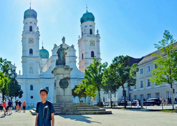 2017-07-06_Dom St. Stephan_Façade ʥʷٷҴá-20001.JPG