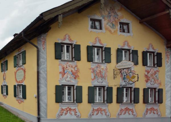 2017-07-02_Oberammergau_Lftlmalerei Decorating Home-70001.JPG