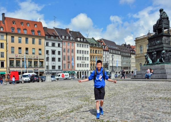 2017-07-03_Max-Joseph-Platz_Residenzstraße m-10001.JPG