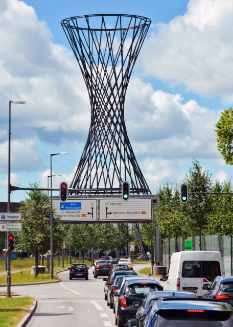 2017-07-01_Sculpture_Mae West in Effnerplatz ÷Τ˹ء 0001.JPG