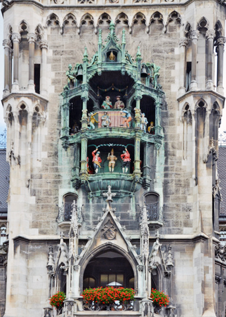 1746766124144862.jpg 2017-07-03_Neues Rathaus_Glockenspiel 鐘琴-90001.JPG