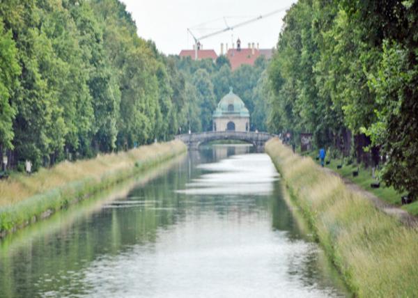 2017-07-03_Hubertusbrunnen over Schlossgarten Kanal ұ\ݲD˹Ȫ-10001.JPG