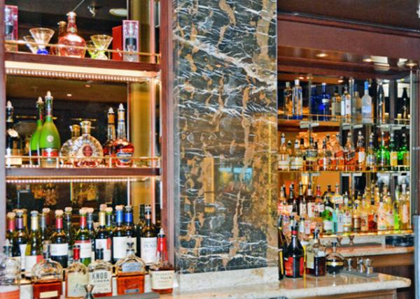 2016-06-28_Regal Princess_Princes Live Bar-20001.JPG