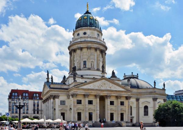2016-06-28_Gendarmenmarkt_Französischer Dom ֹ㳡-20001.JPG