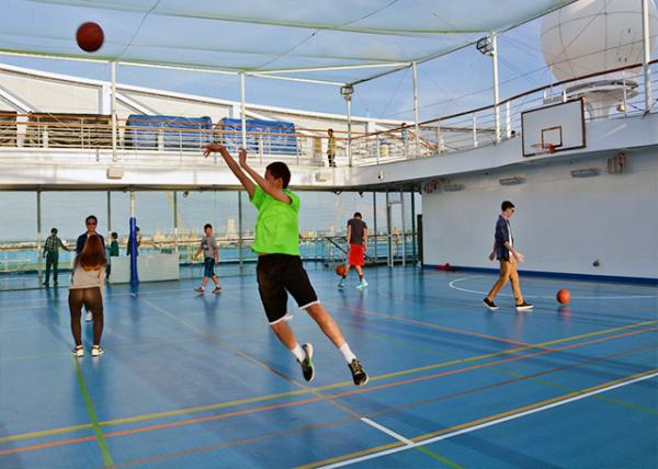 2016-06-28_Regal Princess_Center Court0001.jpg