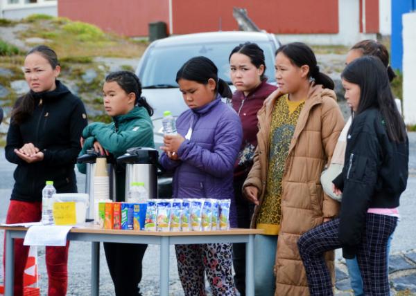 2023-08-24_Inuit_School Girls in Fund Raise0001.JPG