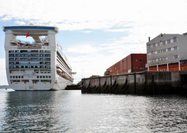 2023-08-21_Caribbean Princess Anchored @ the Port-10001.JPG