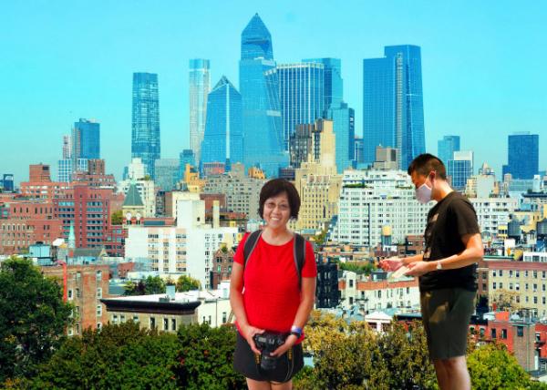 2022-08-28_Hudson Yards over Hell's Kitchen0001.JPG