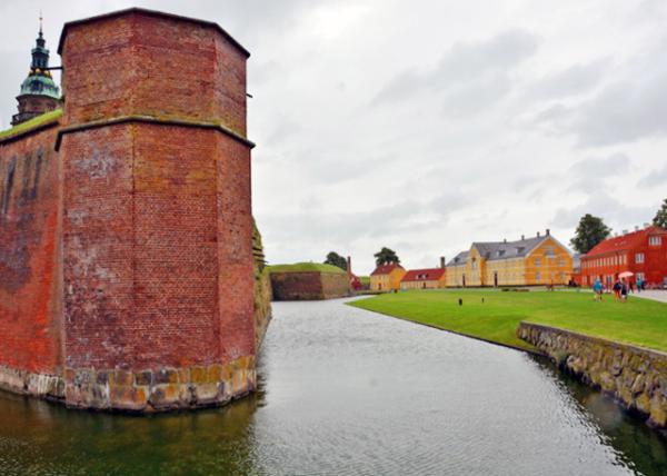 2016-07-06_Kronborg Castle_Main Ramparts ǽͷ-30001.JPG