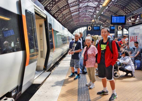 2016-06-25_Københavns Hovedbanegård 籾վ0001.JPG