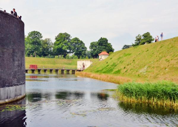 2016-06-25_Kastellet Citadel_Outside View of the King's Gate -20001.JPG