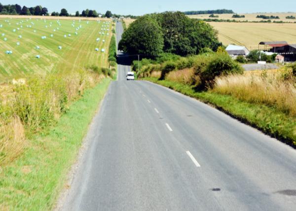 2016-07-19_Stonehenge_Amesbury_Country Road 乫·0001.JPG