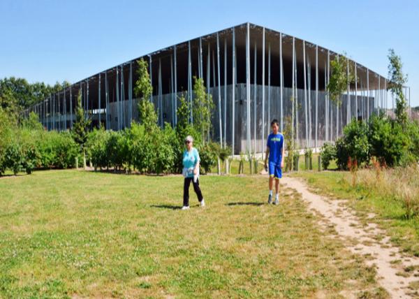 2016-07-19_Stonehenge_Visitor Centre ο 0001.JPG