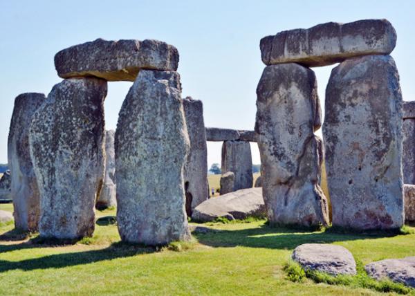 2016-07-19_Stonehenge_Altar Stones ̳0001.JPG