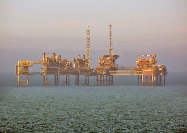 2016-07-17_North Sea_Oil Rig ʯ꾮̨-10001.JPG