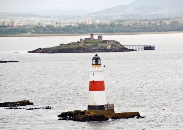 2016-07-16_Firth of Forth_Oxcars Lighthouse ţ-20001.JPG