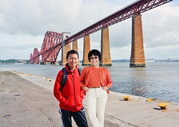 2016-07-16_Regal Rpincess Docked @ Firth of Forth_Forth Rail Bridge @ South Queensferry.JPG