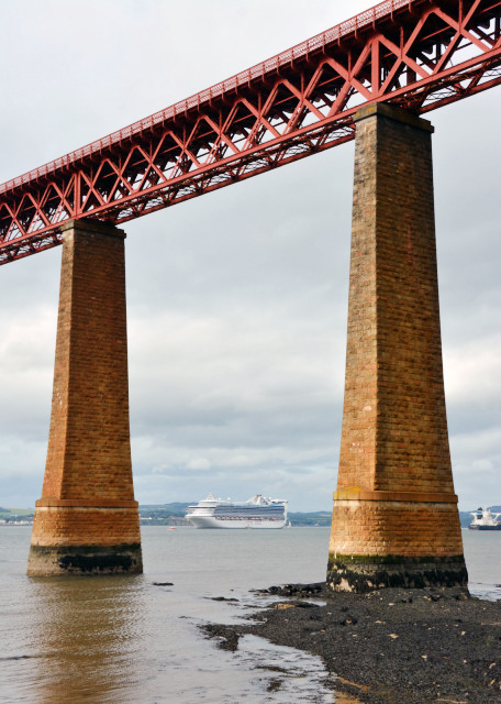 2016-07-16_Firth of Forth_Caribbean Princess-20001.JPG