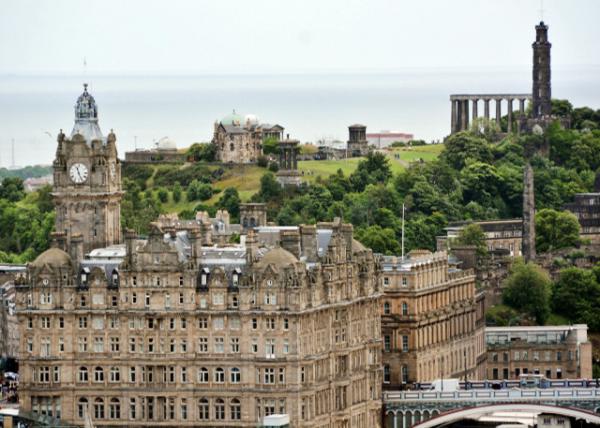 2016-07-16_24_Scotsman Hotel-Monument to Dugald Stewart & Robert Burns-National Monument of Scotland-Nelson Monument ո˾ƵꡪŸ¡˹ͼؼͤ10001.JPG
