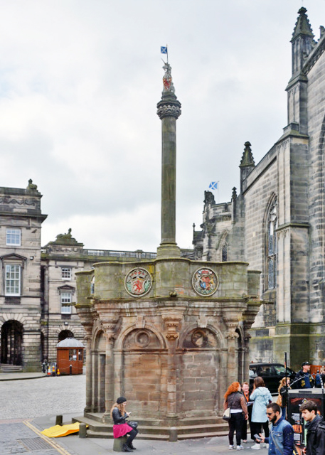 2016-07-16_Mercat Cross ʮ0001.JPG