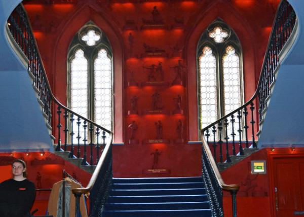 2016-07-16_The Hub inside0001.JPG