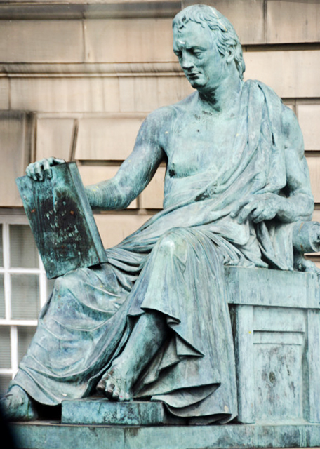1748279854895358.jpg 2016-07-16_St. Giles Cathedral_Statue of David Hume 大卫·休谟0001.JPG