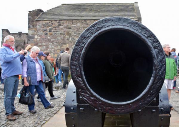 2016-07-16_Edinburgh Castle_Mons Meg_ the World Most Famous Medieval Gun ˹÷ڵ-20001.JPG