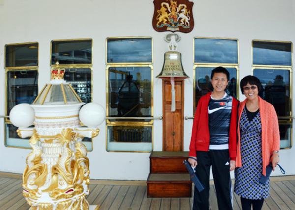 2016-07-16_Royal Yacht Britannia_Binnacle & Ship's Bell 봬-20001.JPG