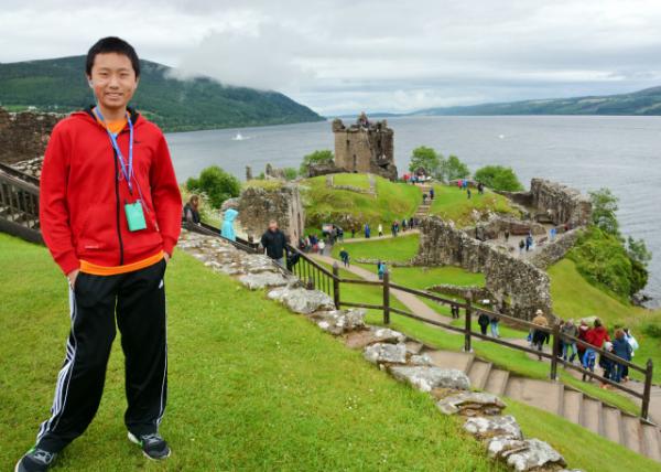 2016-07-15_Urquhart Castle_Nether Bailey_ Showing the Gatehouse (L)_ Grant Tower_ Hall Range (R)_ & the Foundation of the Chapel in the Centre0001.JPG