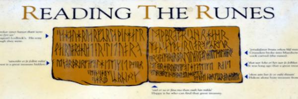 2016-07-14_Maeshowe_Reading in Runes Ķ0001.JPG