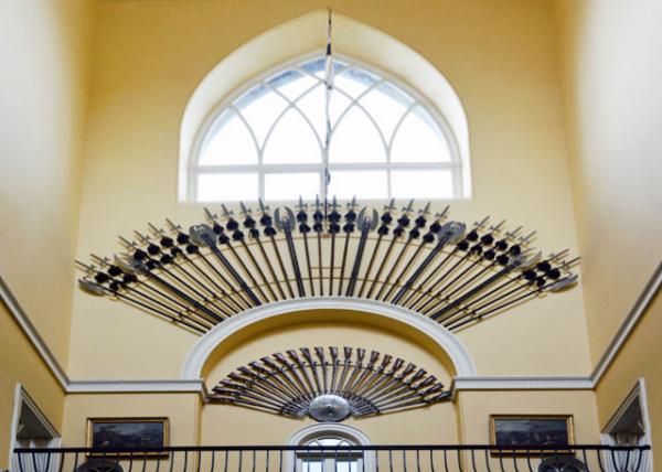 2016-07-12_Inveraray Castle_Atrium ͥ-100001.JPG