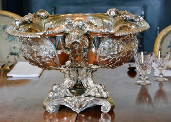 2016-07-12_Inveraray Castle_Silverware 0001.JPG