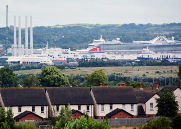 2016-07-11_Belfast Pier_Caribbean Princess Docked ձȺͣڱ˹ͷ0001.JPG
