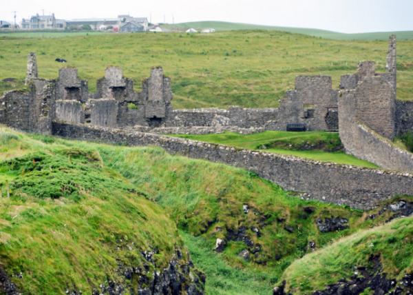 2016-07-11_Ballycastle_Bonamargy Friary-80001.JPG