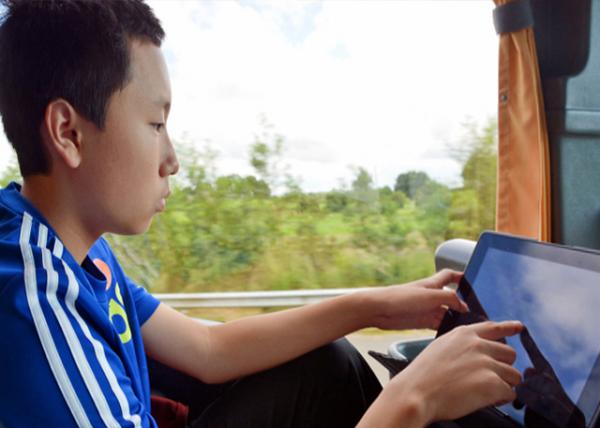 2016-07-11_Writing on Tourbus0001.JPG