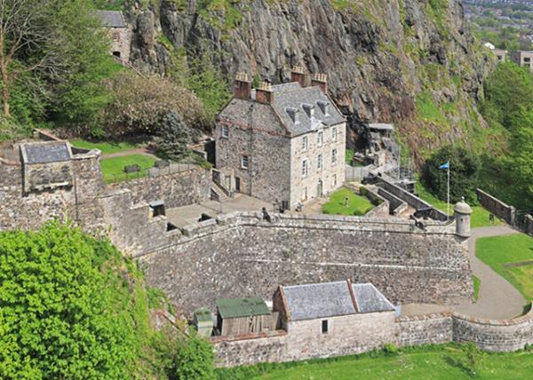 2016-07-12_Dumbarton Castle, the Longest Recorded History of Any Stronghold in Scotland ոõľݵ-20001.JPG