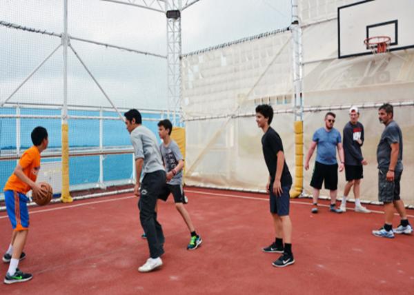 2016-07-08_Caribbean Princess_Sports Deck-30001.JPG