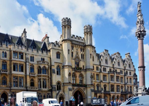 2016-06-24_Dean's Yard ѧУ0001.JPG