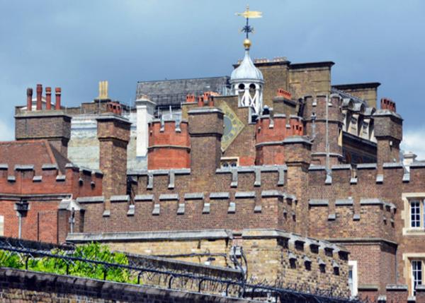 2016-06-24_St James's Palace from Marlborough Road ·ʥղķ˹-20001.JPG