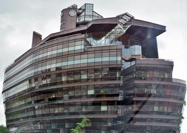 2016-06-23_GE_The Ark GE-Occupied on Talgarth Road ͨõ˾ڵķλ˹·-30001.JPG