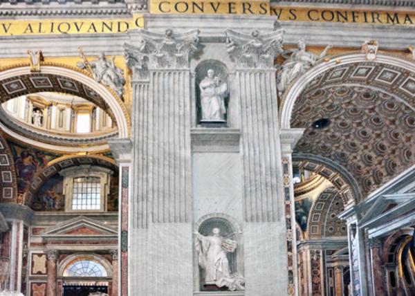 2015-07-04_Vatican_St. Peter's Basilica_Marble Statues Indoor (ڴʯ-20001.JPG
