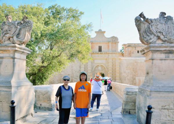 2015-07-01_Mdina Gate_City's Main Entrance Designed by French Architect Charles François de Mondion in 1724 ķšųҪ-40001.JPG