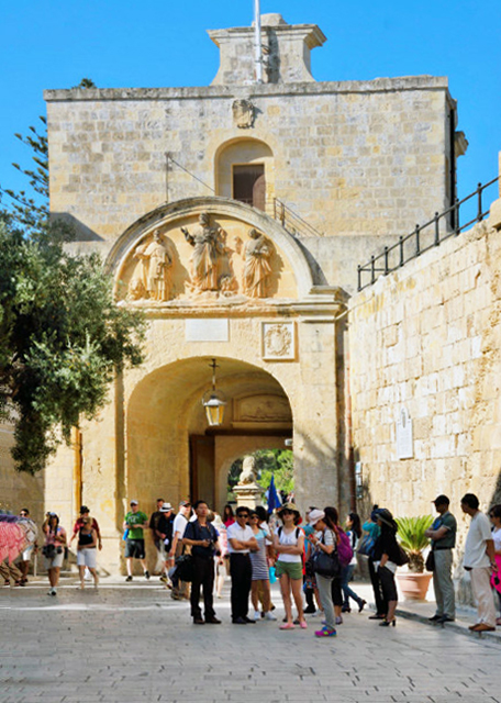 2015-07-01_Mdina Gate_City's Main Entrance Designed by French Architect Charles François de Mondion in 1724 ɷʦ˹ߡ¡ɵ-50001.JPG