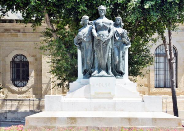 2015-07-01_Valletta_Monument of the Great Siege Χ0001.JPG