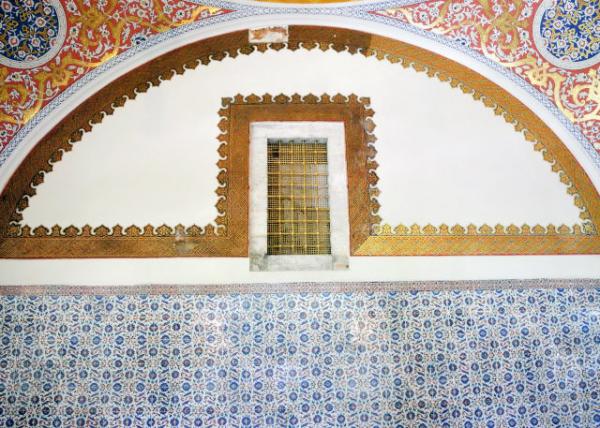 2015-06-27_2nd Courtyard_Golden Grilled Window of Imperial Council ƴ0001.JPG